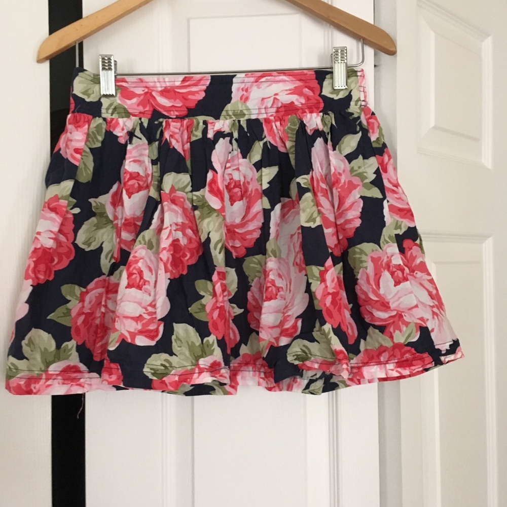Abercrombie floral ruffle skirt, medium